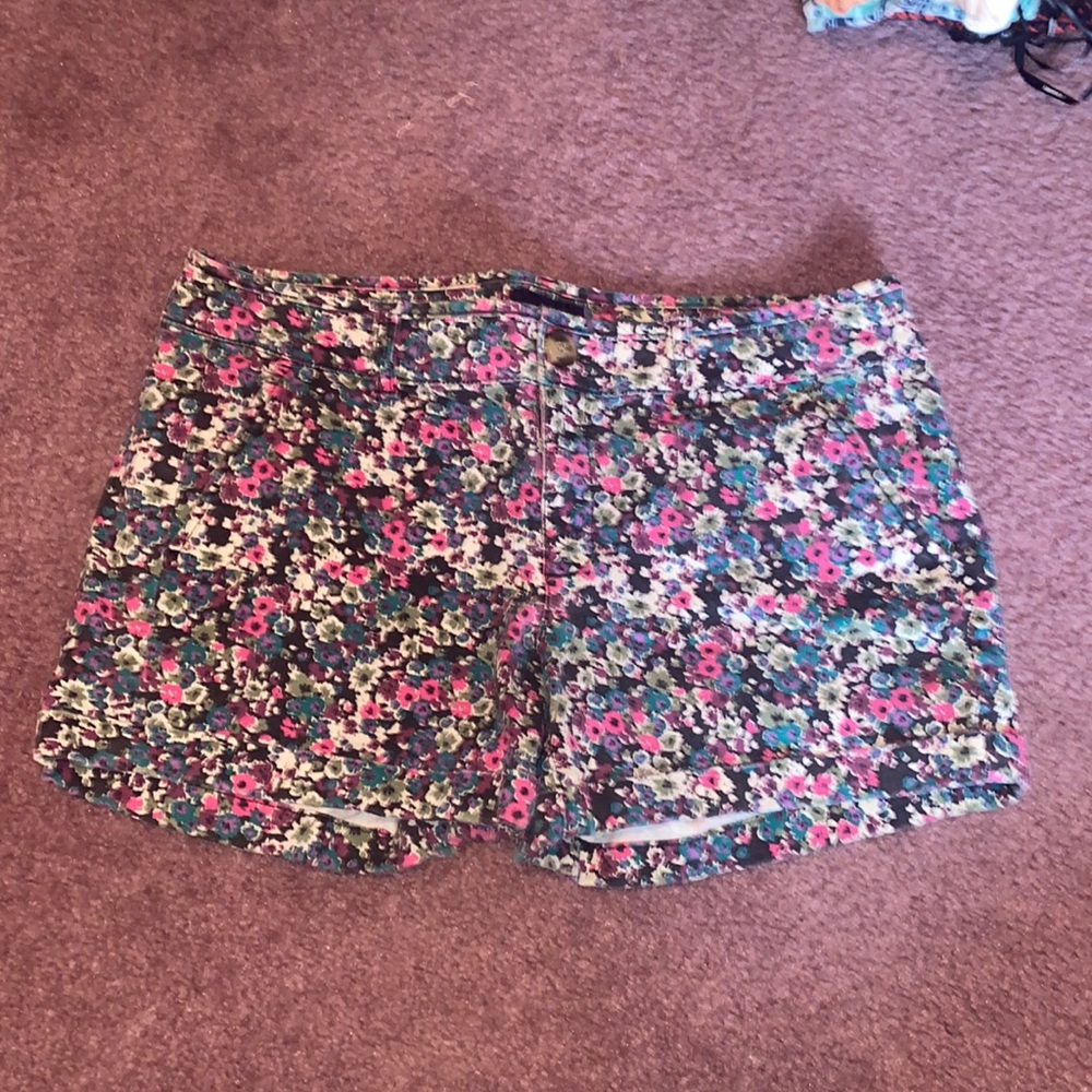 American Eagle Floral Shorts
